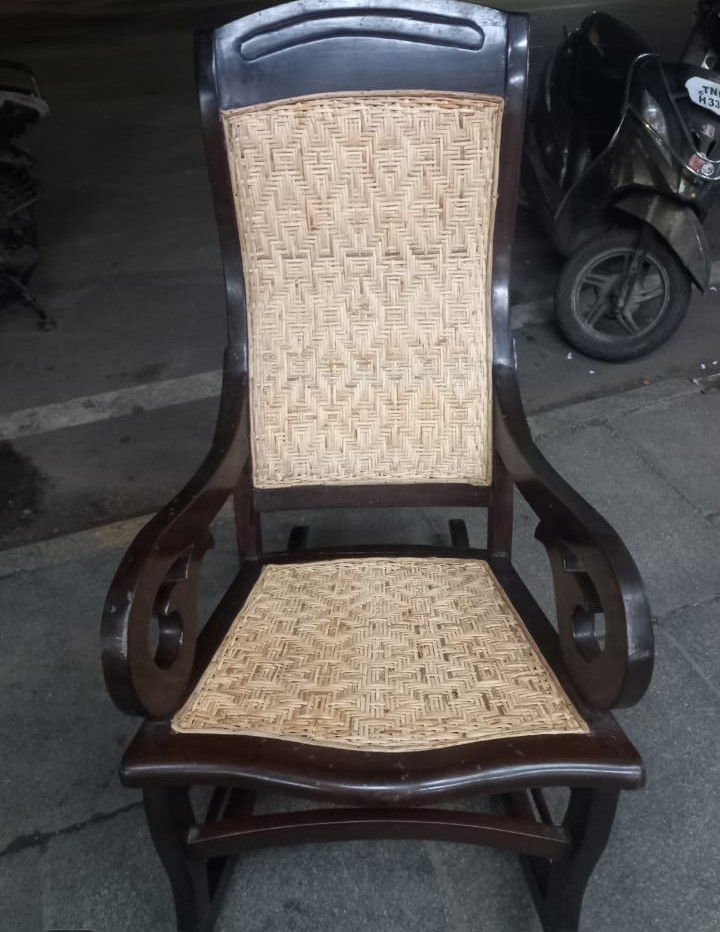 Wooden chair Natural Varnish